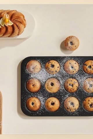 Porlisma Cake Plus Siyah 12'li Muffin Kek Kalıbı 26x 38 Cm Siyah