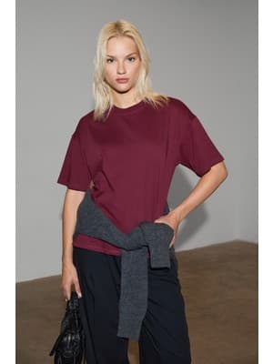 Grimelange Jemmy Kadın %100 Organik Pamuk Relaxed Fit Yırtmaçlı Yuvarlak Yakalı Bordo T-Shirt