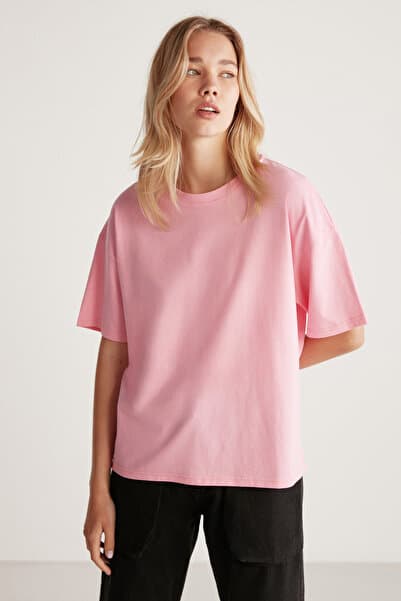 GRIMELANGE Jemmy Kadın %100 Organik Pamuk Relaxed Fit Yırtmaçlı Yuvarlak Yakalı Açık Pembe T-shirt