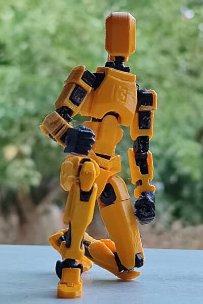 Grand TALİSMAN Oynar Eklemli Hareketli Robot Oyuncak Aksiyon Figürü 3D Baskı dummy 13 cm (Montajlı) (SİYAH-SARI)