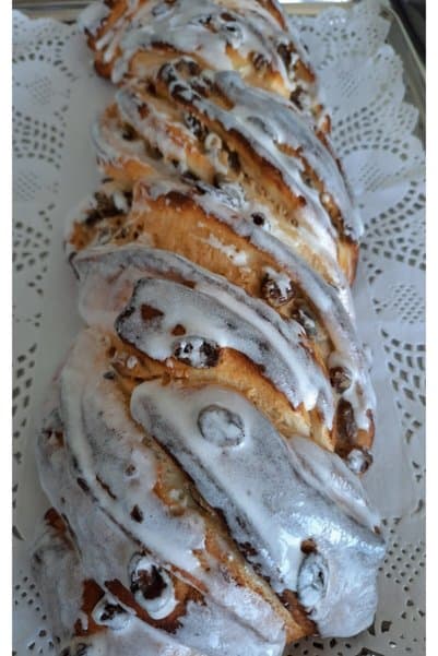 Genel Markalar Üzümlü Quarklı Çörek 1 Ad - Quarkzopf Mit Rosinen, 15×10×34 Ebat, Alman Fırını