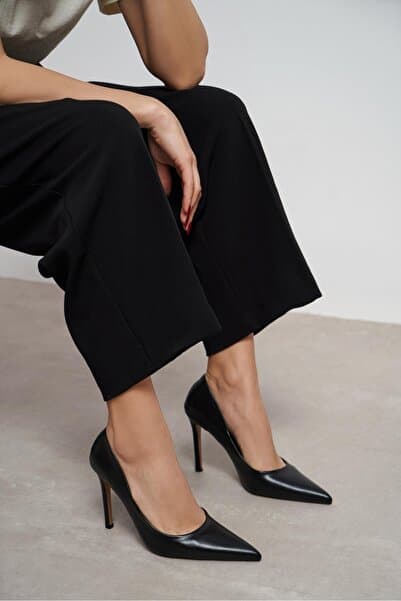 NİŞANTAŞI SHOES Lunara Siyah Mat Sivri Burun Kadın Stiletto