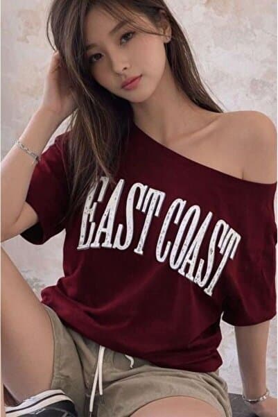 trendgar Bordo Kadın EAST COAST Baskılı Geniş Asimetrik Yaka Regular Fit Tişort