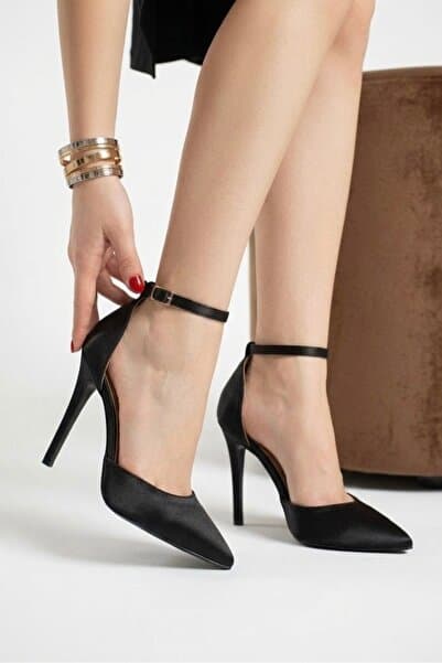 NOVELLAM SHOES Kadın Monica Bilek Bantlı Yüksek İnce Topuklu Siyah Saten Stiletto
