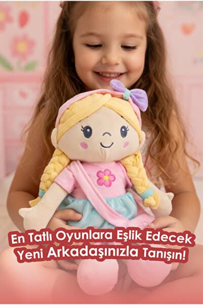 ŞENOL OYUNCAK Sevimli Peluş Bez Bebek – Yumuşak Oyuncak Bebek, Çantalı ve Fiyonklu Tasarım