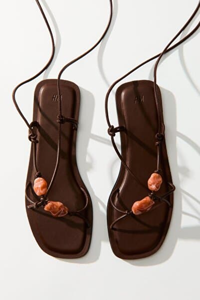 H&M Boncuk Detaylı Şeritli Sandalet