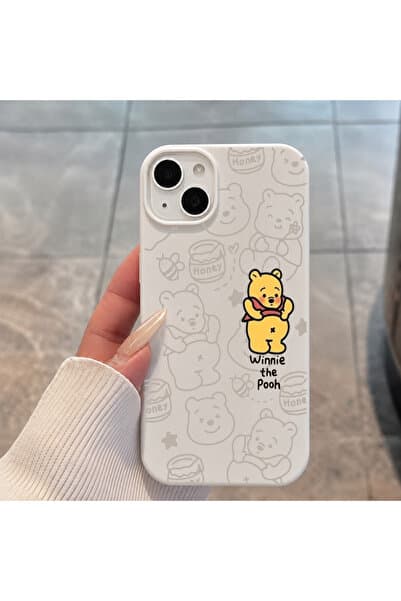 MustCase iPhone 13 / 14 / 15 Uyumlu Beyaz Winnie The Pooh Desenli Sevimli Silikon Telefon Kılıfı