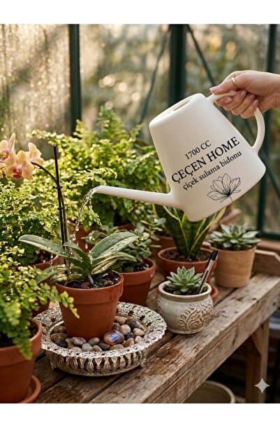 ÇEÇEN HOME Plastik Bahçe ve Çiçek Sulama Bidonu 6 LT , Süzgeçli Sulama Bidonu ,Sulama Kabı ,Bahçe Sulama Bidonu
