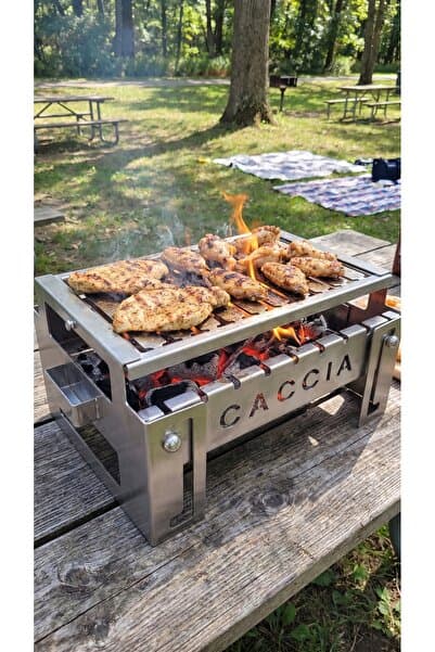 Caccia Katlanabilir Mini Mangal 35x25cm (Gövde Boyalı Sac - Izgara Paslanmaz Sac)