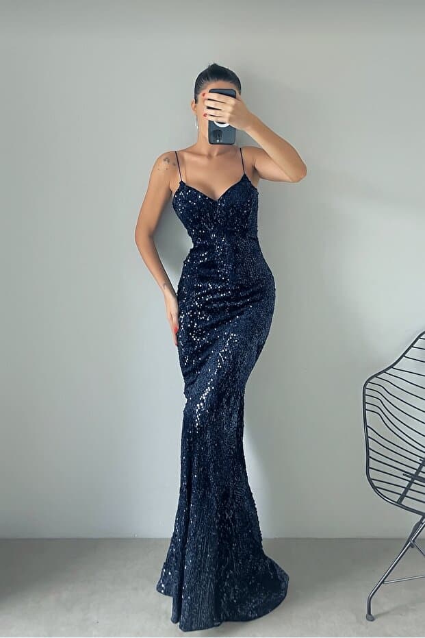 ADASTYLE Asklı pullu Lacivert kadife elbise, trend, özel gün, balık abiye, arkadan bağlamalı ve fermuarlı