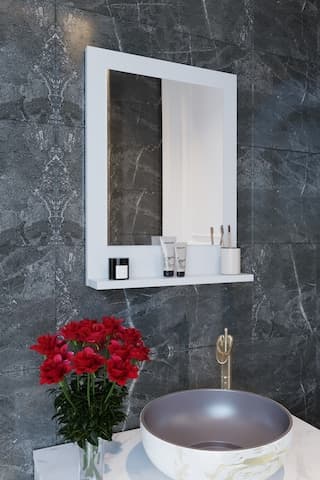 Makbulce Safir Raflı Dresuar Banyo Aynası 60 x 45 Beyaz