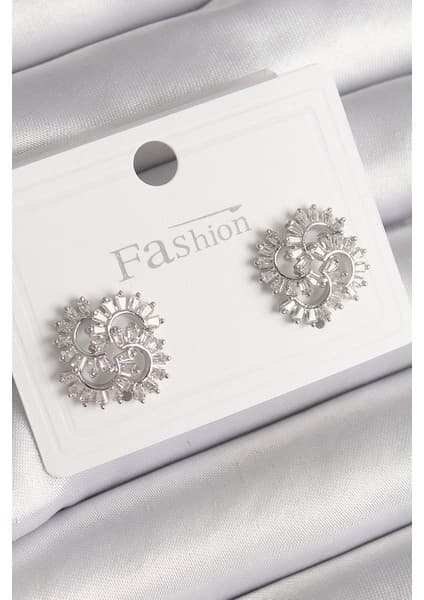 Shoplet Buğz Pirinç Gümüş Renk Zirkon Taşlı Yonca Model Fiyatı